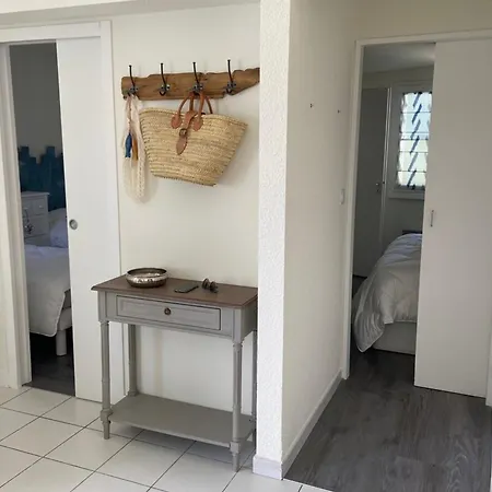 Charming House With Garden In The Heart Of Martin