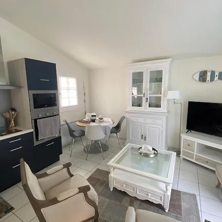 Charming House With Garden In The Heart Of Martin Holiday home
