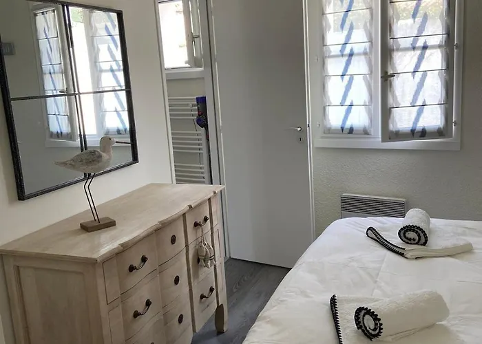 Vakantiehuis Charming House With Garden In The Heart Of Martin